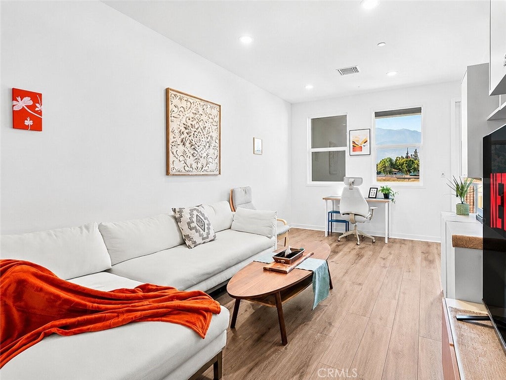 4061 E LUNA PASEO 31