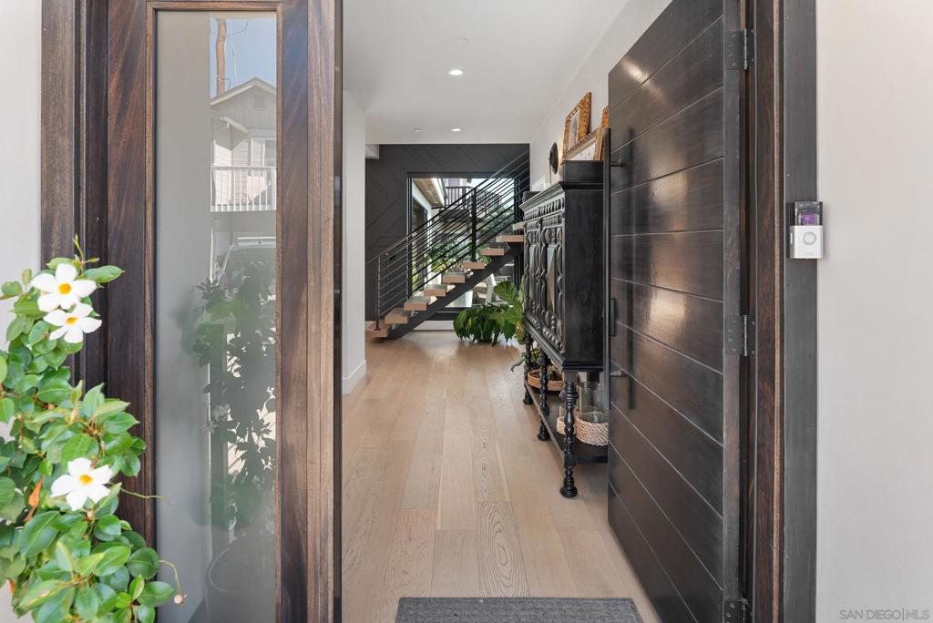 743 Glenview