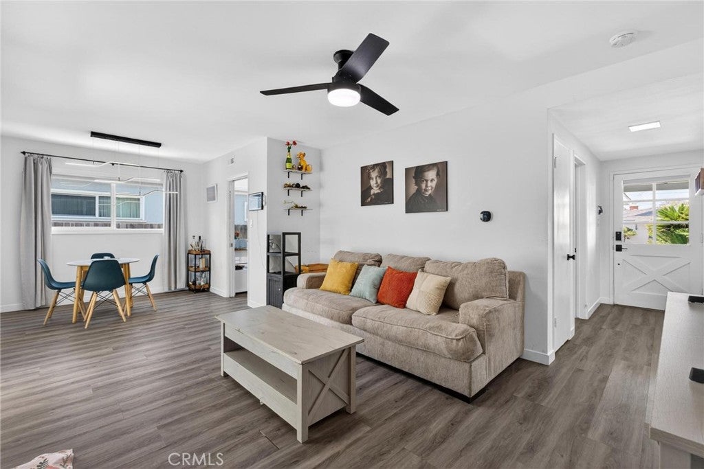 16916 S Catalina