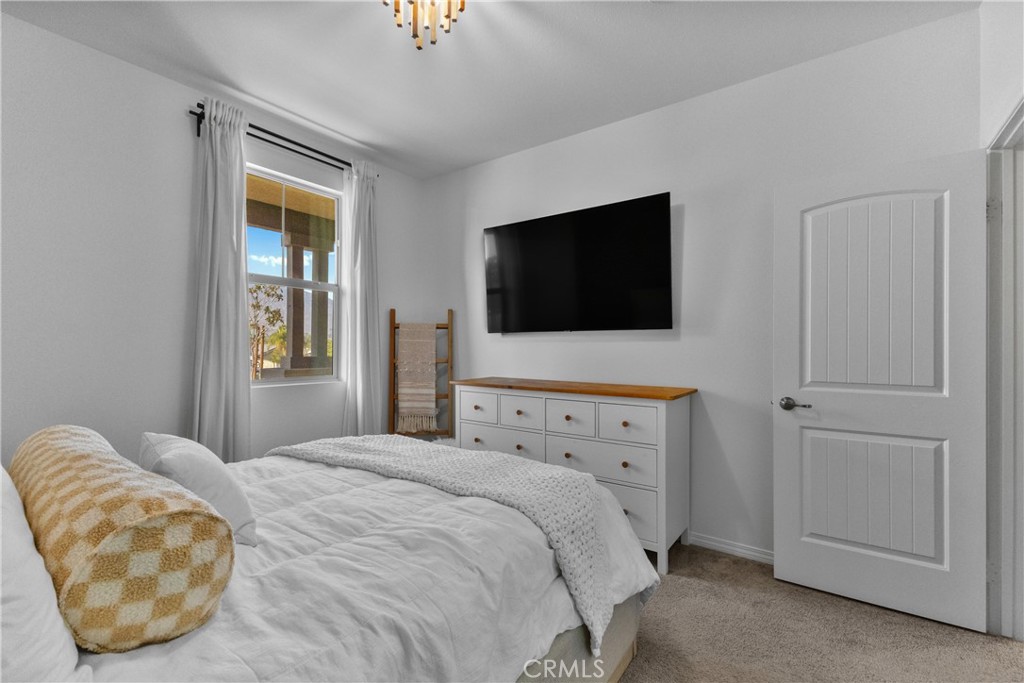 2694 Kings Canyon Drive