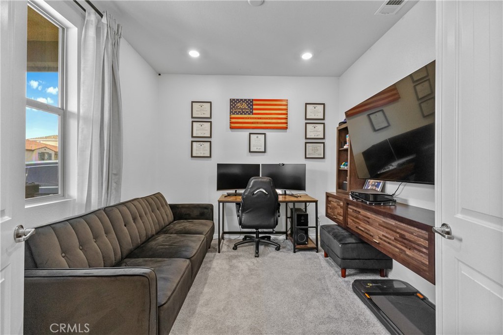 2694 Kings Canyon Drive