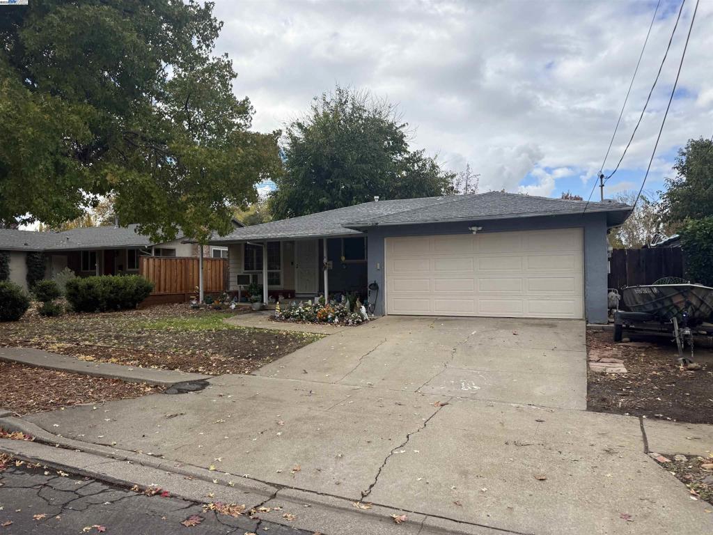 CLAYTON V.HILNDS - Residential