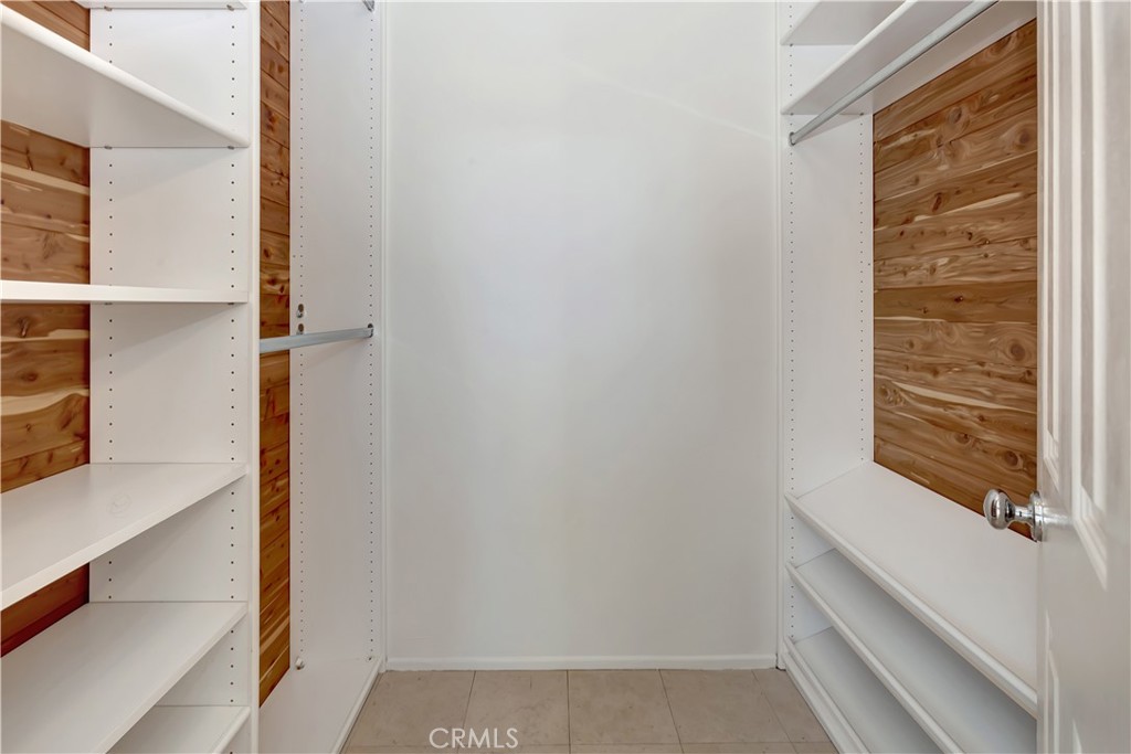 Expressions (RNE) - Residential Lease