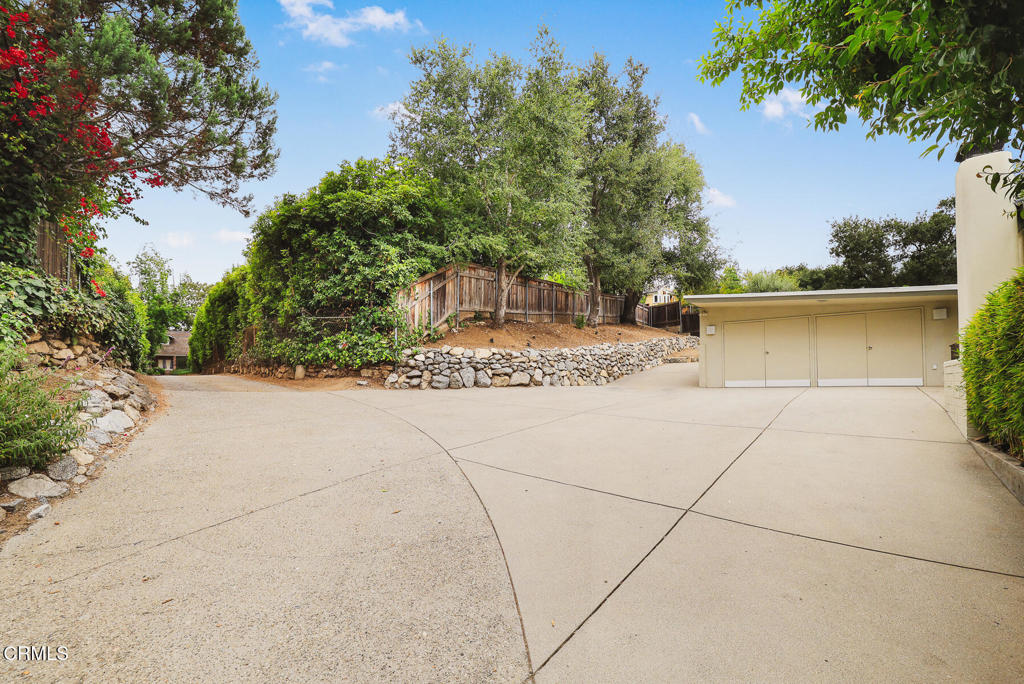 5148 Oakwood Avenue