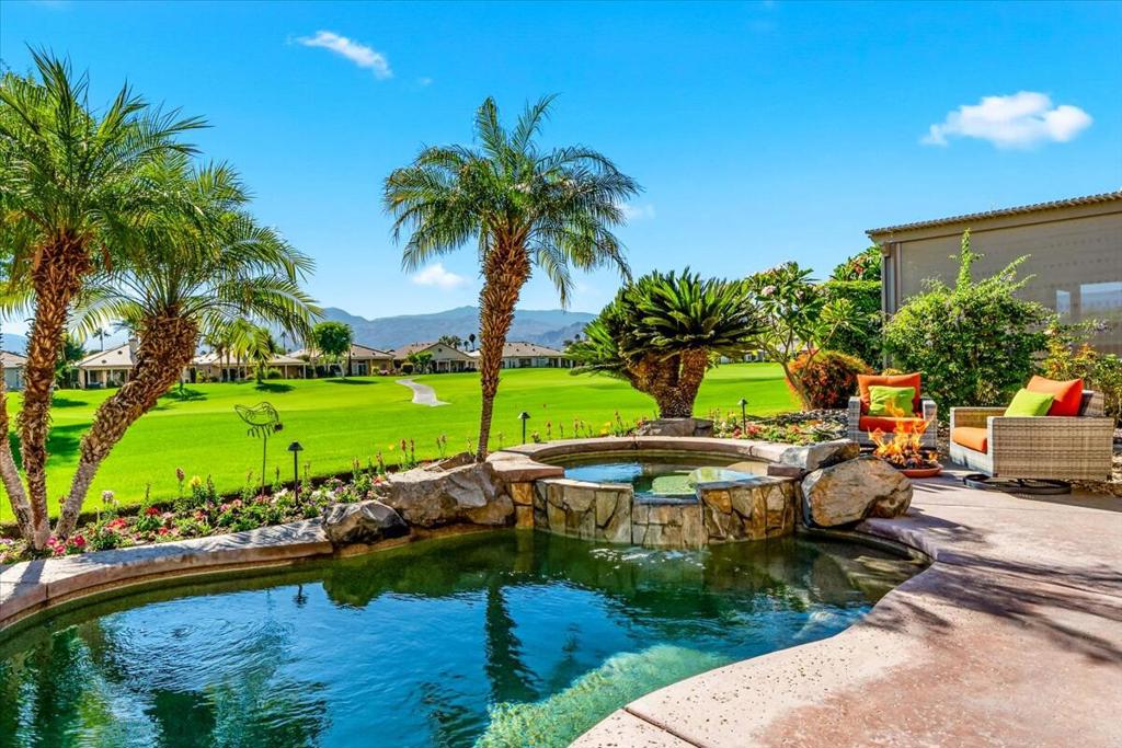Heritage Palms CC - Residential