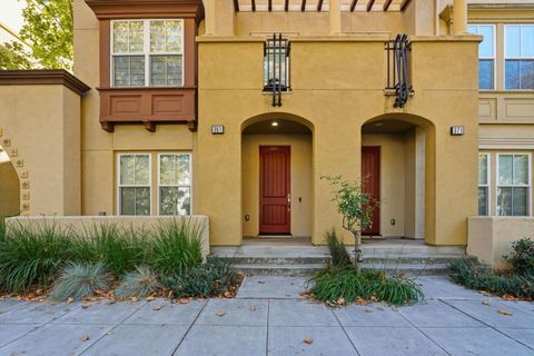 Photo of 361 W Evelyn Avenue, Mountain View, CA 94041 (MLS # ML82026570)