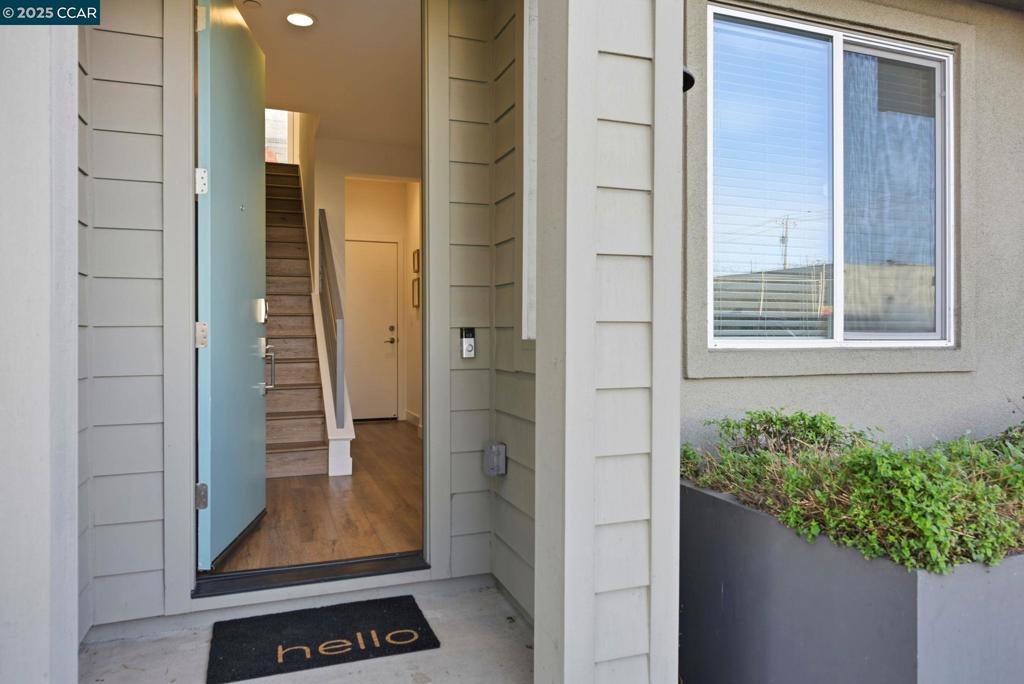 WEST OAKLAND - Residential