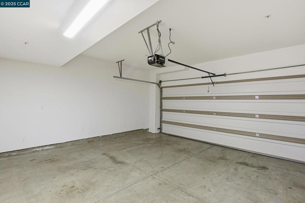 WEST OAKLAND - Residential