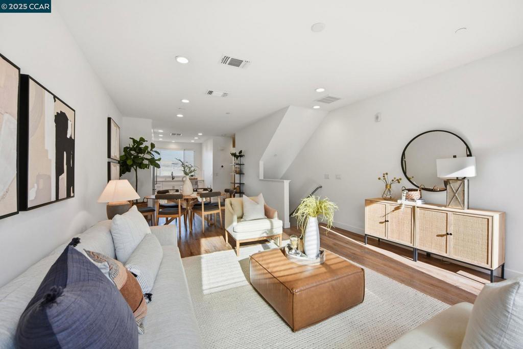 WEST OAKLAND - Residential