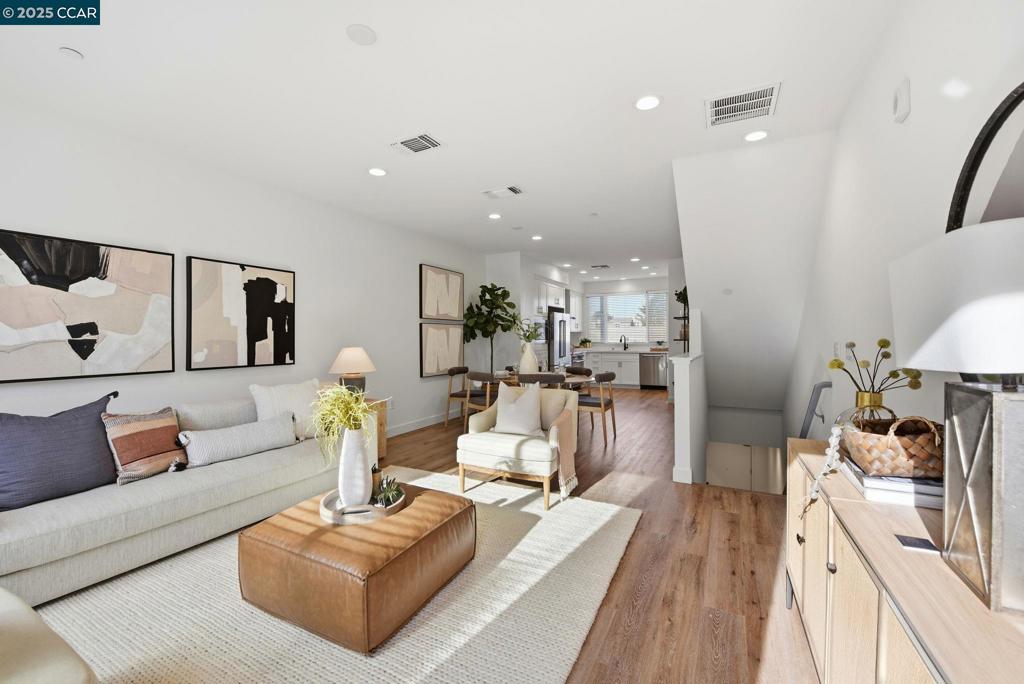 WEST OAKLAND - Residential