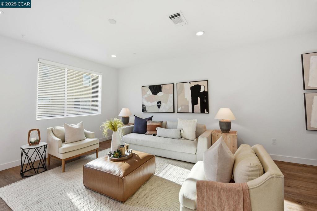 WEST OAKLAND - Residential