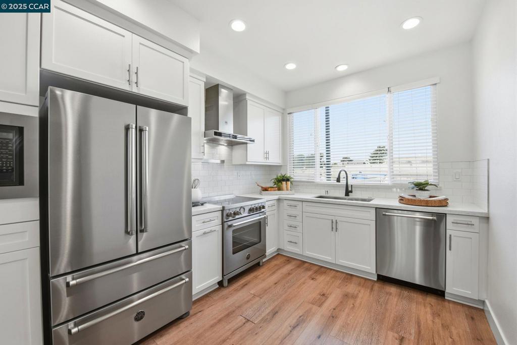 WEST OAKLAND - Residential