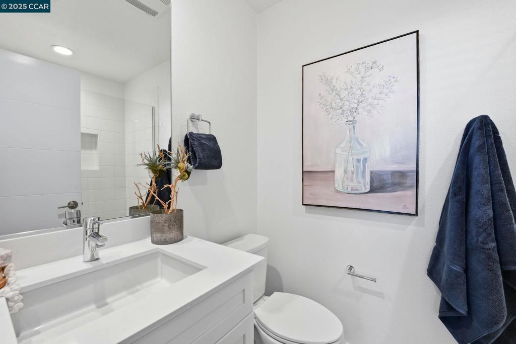 WEST OAKLAND - Residential