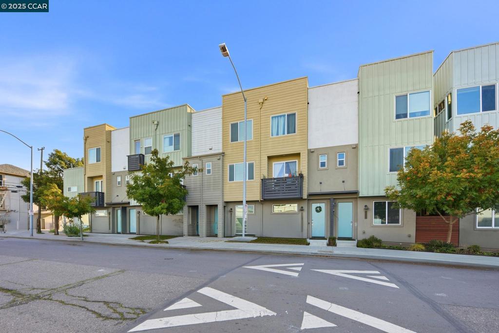 WEST OAKLAND - Residential