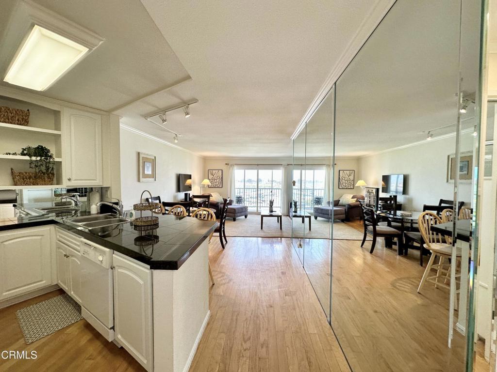 Oxnard Beach: Other - 0032 - Residential Lease