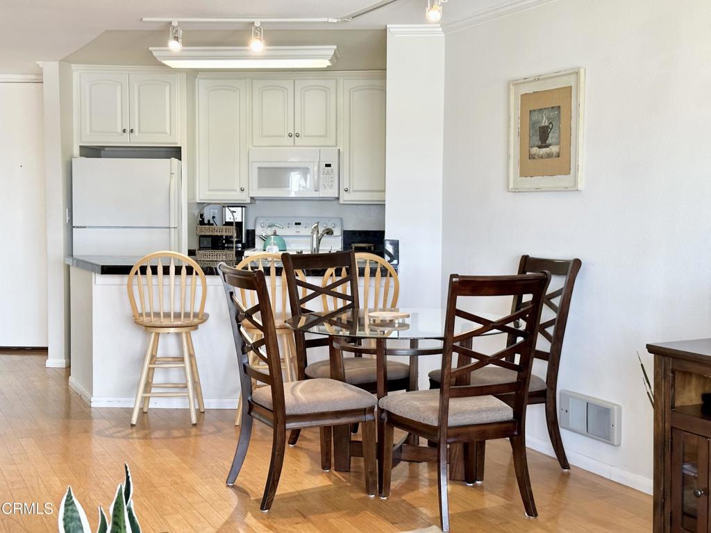 Oxnard Beach: Other - 0032 - Residential Lease