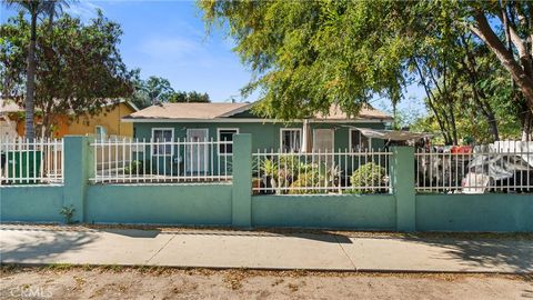 Photo of 414 S Sheridan St, Corona, CA 92882 (MLS # PW25239996)