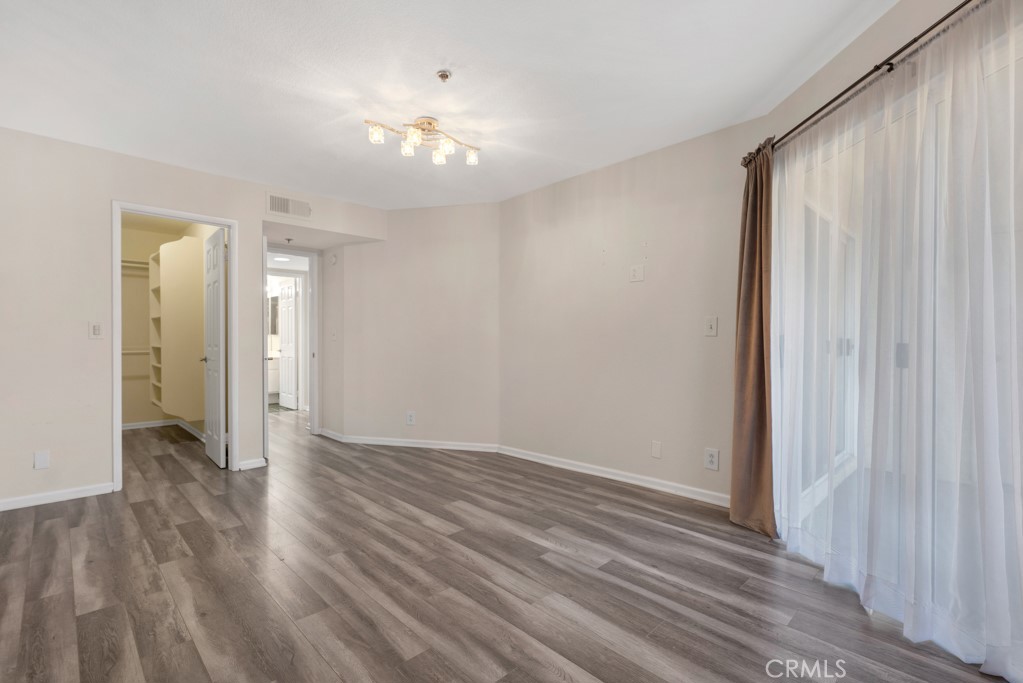 Oak Park (867) - Residential