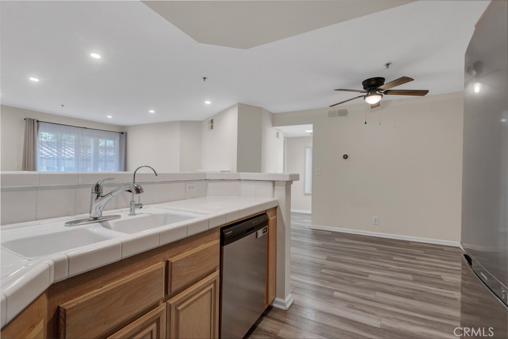 Oak Park (867) - Residential