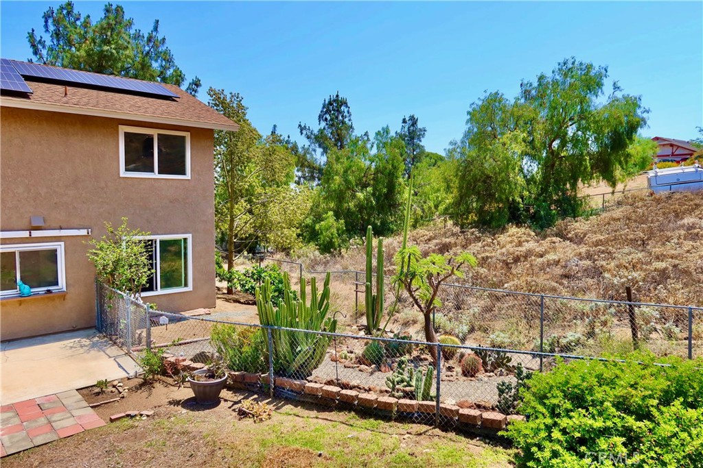 5873 Winncliff Drive