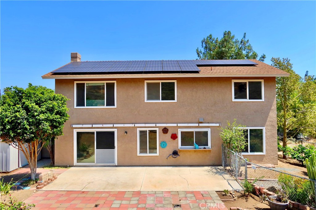 5873 Winncliff Drive