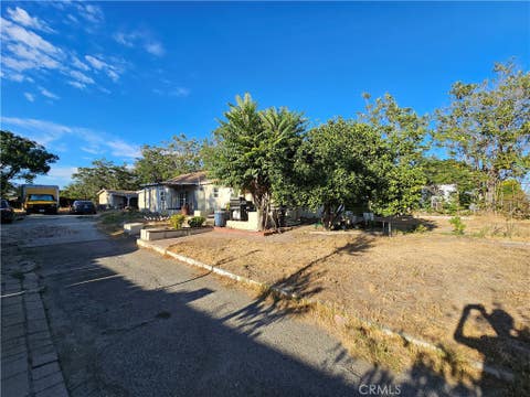 Photo of 15350 Randall AVE, Fontana, CA 92335 (MLS # WS26184835)