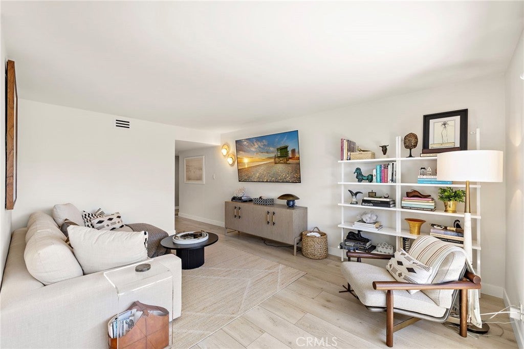 21703 Ocean Vista 101-A