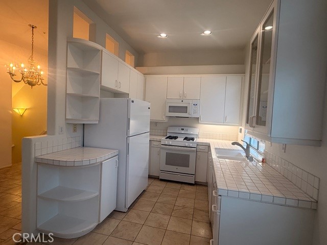 Corte Bella (CB) - Residential Lease