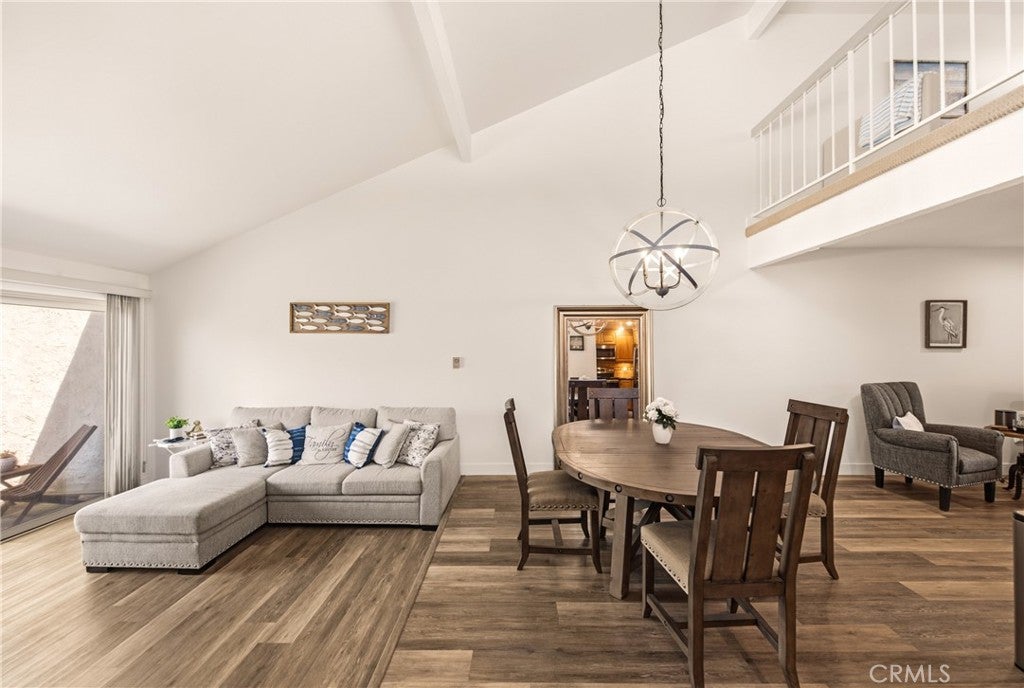 3142 Sunset Lane