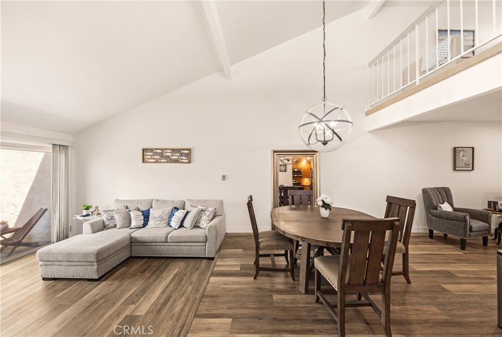 3142 Sunset Lane