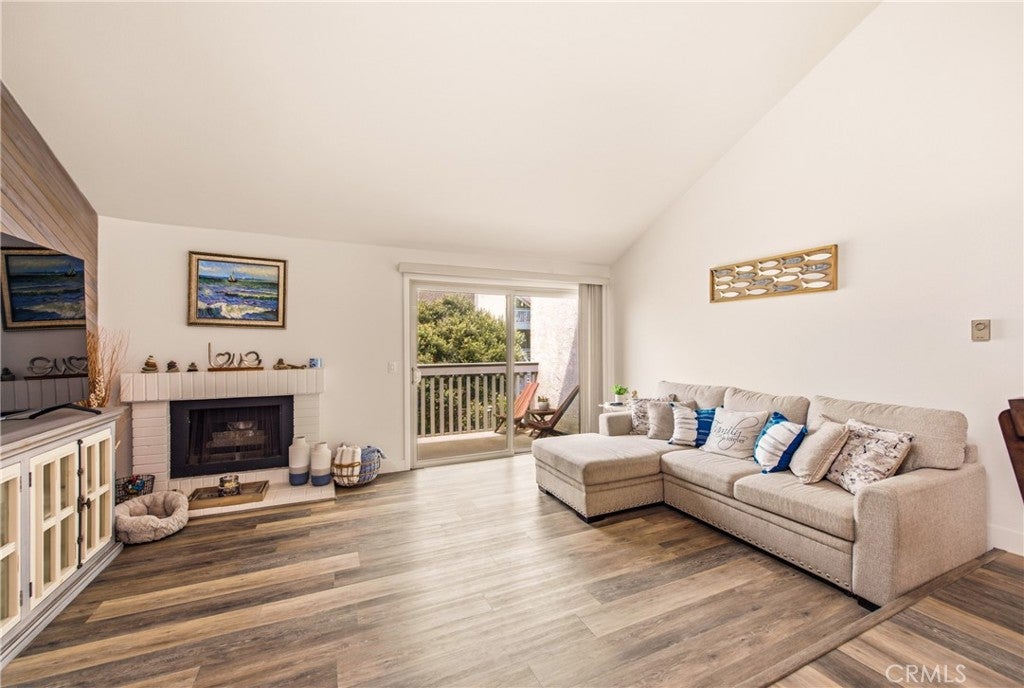 3142 Sunset Lane