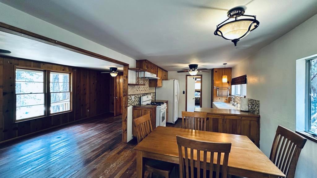 52955 Fern Land Drive