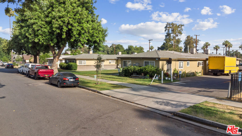 1813 1825 Loma Vista Street