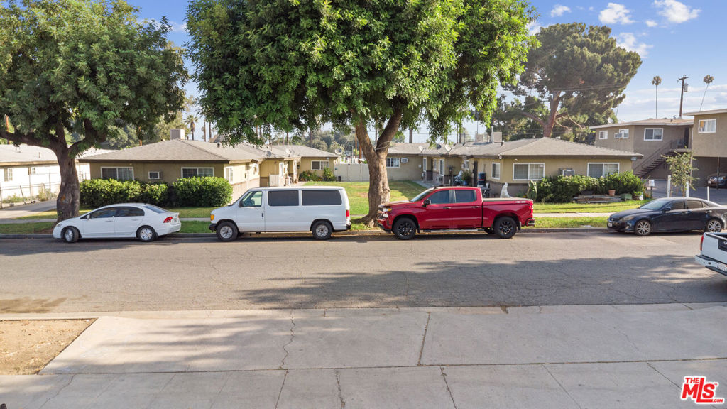 1813 1825 Loma Vista Street