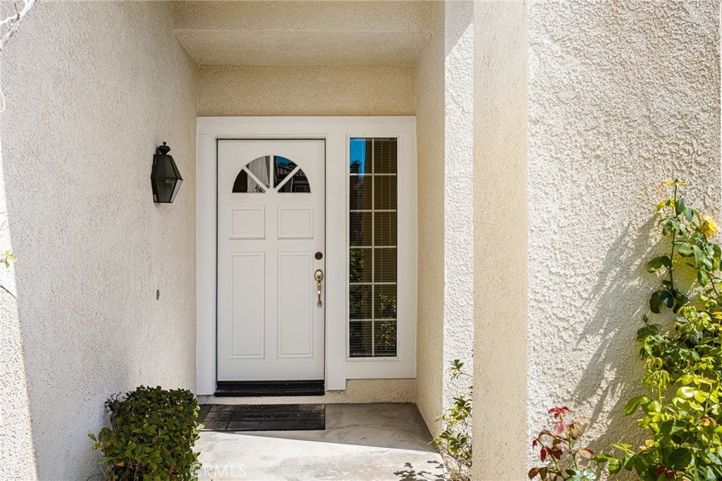 733 S Morningstar Drive