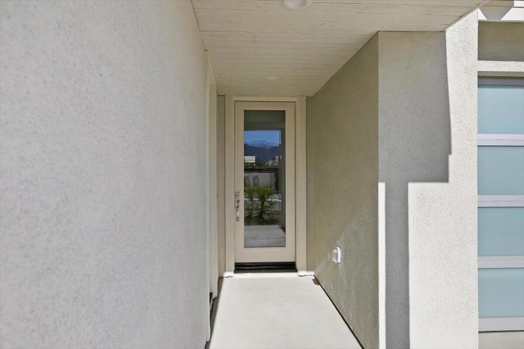 69662 Calle La Costa