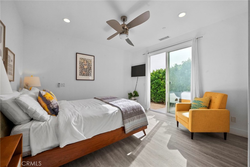 Little Tuscany (33140) - Residential