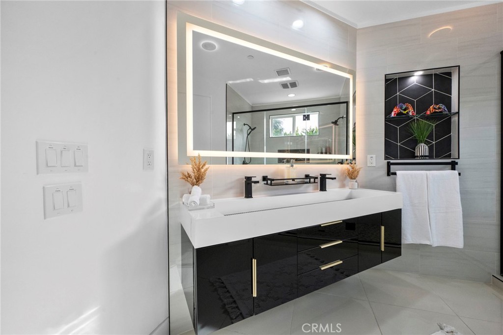 Little Tuscany (33140) - Residential