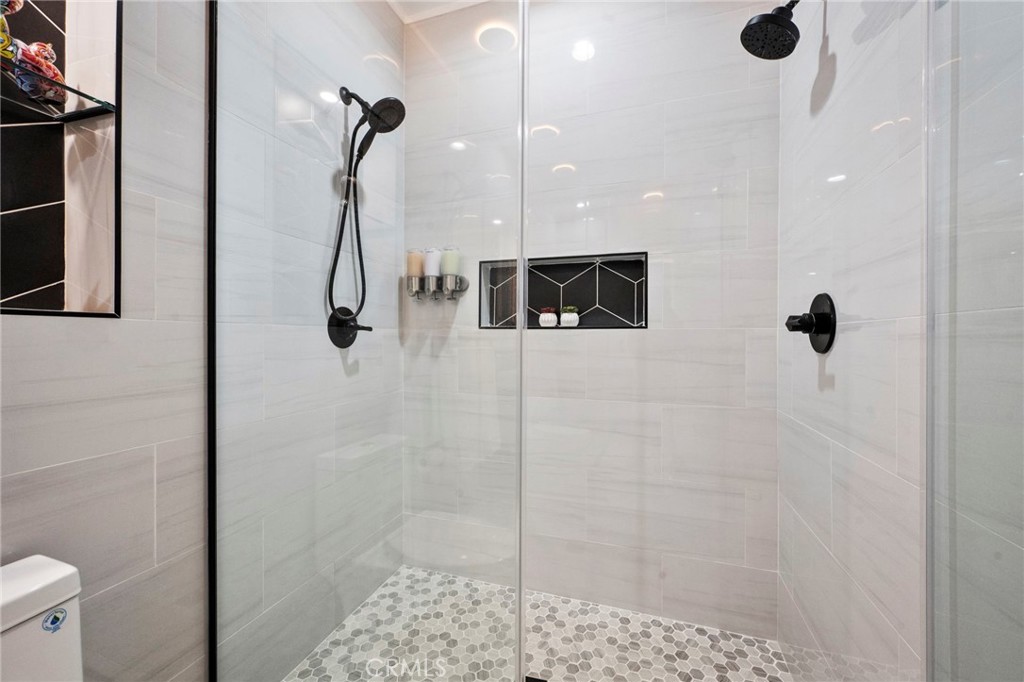 Little Tuscany (33140) - Residential