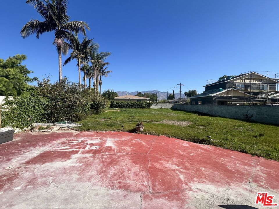 Properties 2 8319 Frandsen Street