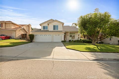 Photo of 6765 Tiara AVE, Highland, CA 92346 (MLS # IG26166335)