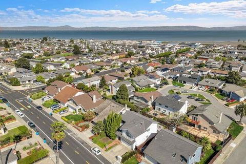 Tiny photo for 940 Marlin Avenue, Foster City, CA 94404 (MLS # ML82037523)