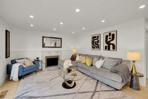 Tiny photo for 940 Marlin Avenue, Foster City, CA 94404 (MLS # ML82037523)