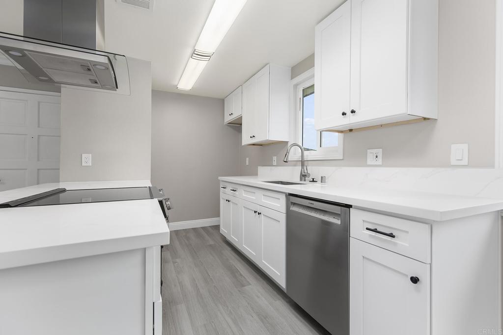 9857 MISSION GORGE RD 4