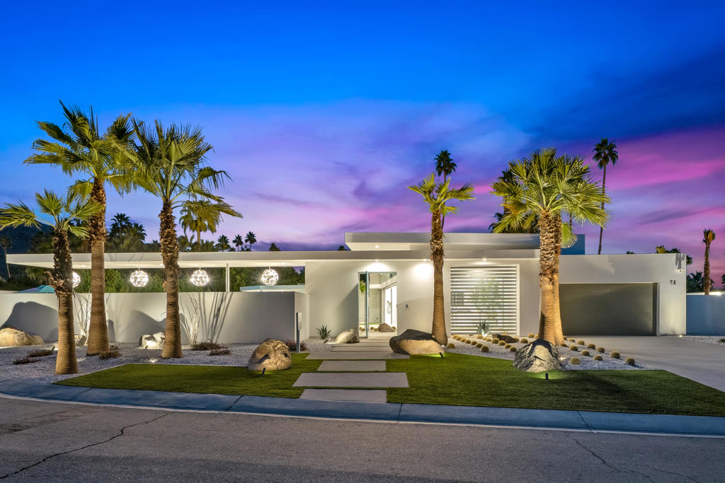 718 Las Palmas Estates Drive