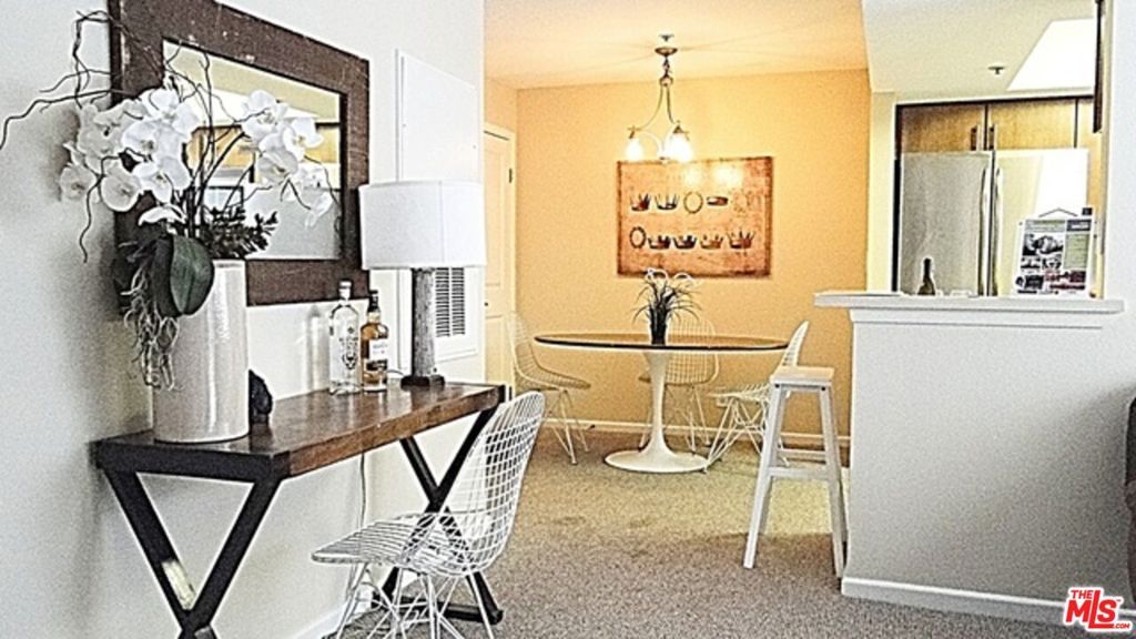 Photo of 345 S Alexandria Avenue #307, Los Angeles, CA 90020 (MLS # 26648413)