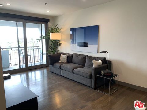 Photo of 1234 Wilshire Boulevard #415, Los Angeles, CA 90017 (MLS # 25629379)