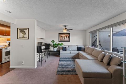 Photo of 2504 Bishop Ln, Antioch, CA 94509 (MLS # 41138459)