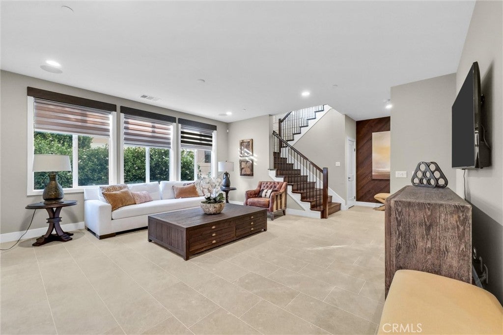 1164 Portola Oaks Dr, Lake Forest CA 92610 - Photo 18