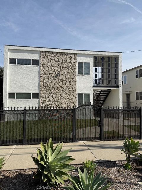 Photo of 2008 Griffin Avenue, Los Angeles, CA 90031 (MLS # TR26031790)